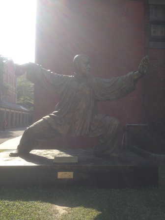 �˵����